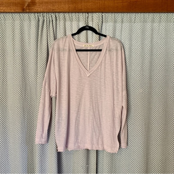 We the Free On My Mind V-Neck Top - XS, Dusted Lavender - Picture 2 of 5